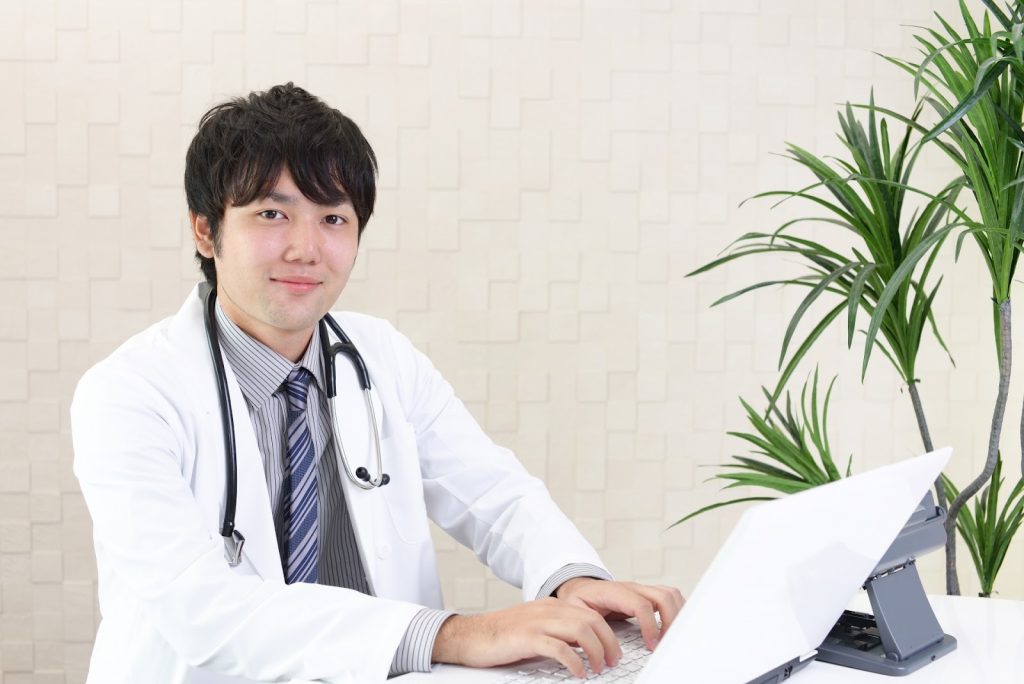 TMS治療を検討している方は「こころメディカルクリニック」にご相談ください